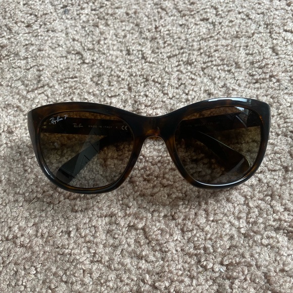 Ray-Ban 4216 Sunglasses New With Case main image 6